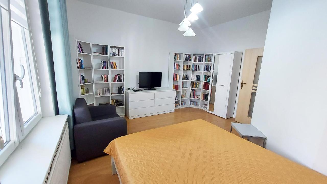 Apartament Blisko Morza Kolobrzeg-Podczeleアパートメント エクステリア 写真