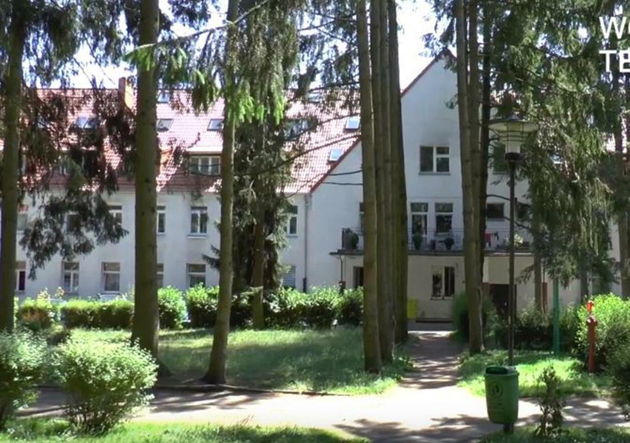 Apartament Blisko Morza Kolobrzeg-Podczeleアパートメント エクステリア 写真