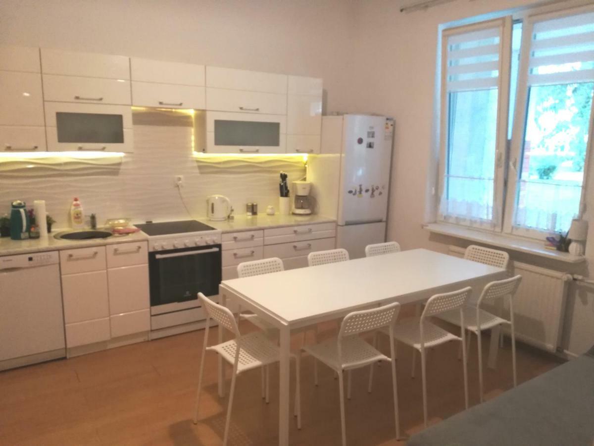 Apartament Blisko Morza Kolobrzeg-Podczeleアパートメント エクステリア 写真
