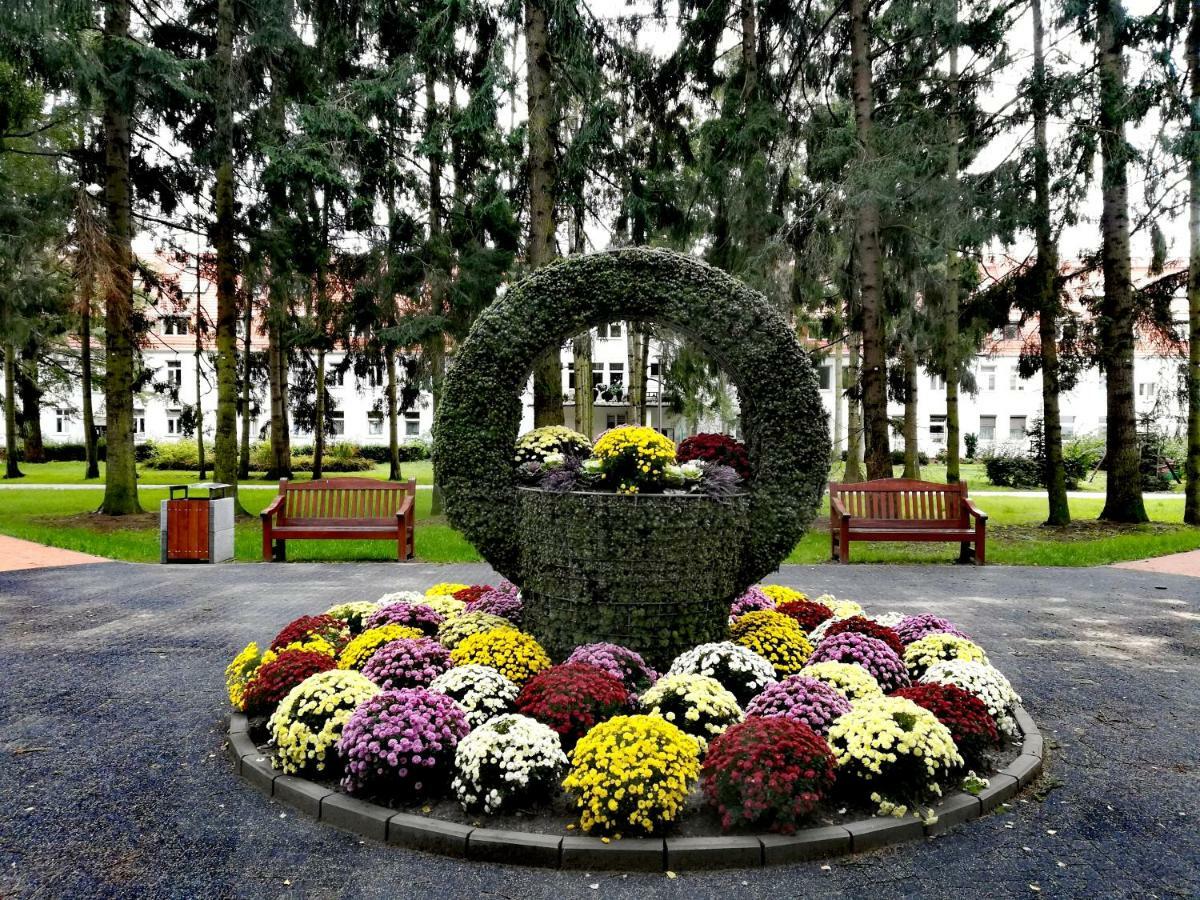 Apartament Blisko Morza Kolobrzeg-Podczeleアパートメント エクステリア 写真
